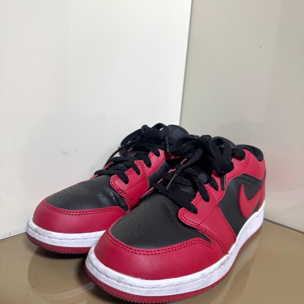 나이키 조던 1 로우 바시티 레드 NIKE JORDAN 1 LOW 