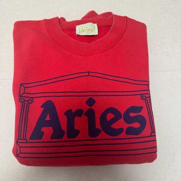 aries 에리즈 맨투맨