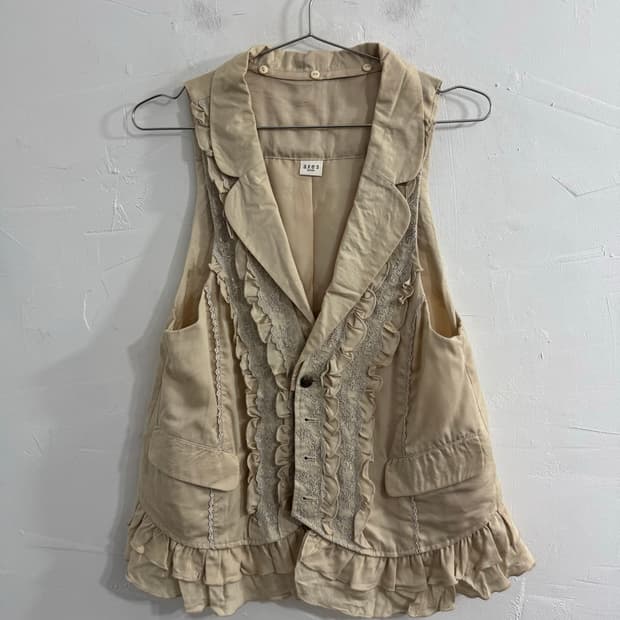 axes femme design vest