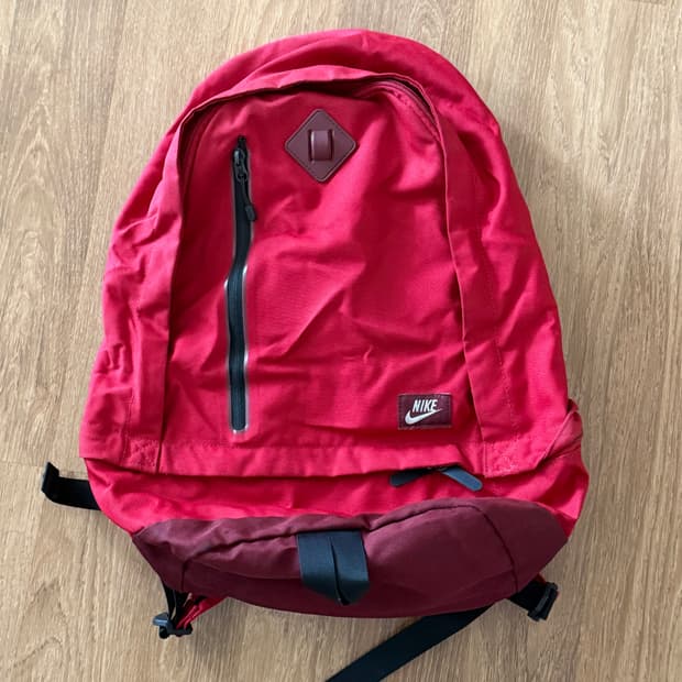 나이키 레드 빈티지 백팩