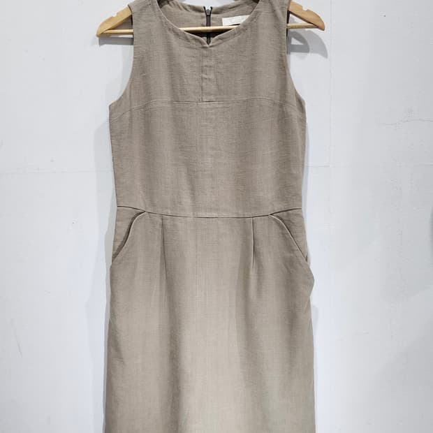 끌로에 민소매 원피스 88-98-165 국내매장 정품