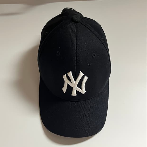 공용 MLB 뉴욕 양키즈 언스트럭쳐 볼캡 모자 FREE