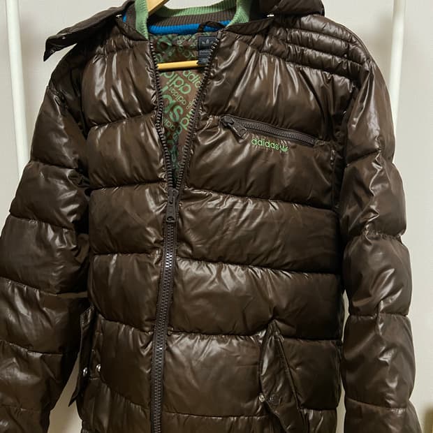아디다스 브라운 패딩 자켓 (모자 탈부착 가능) 100