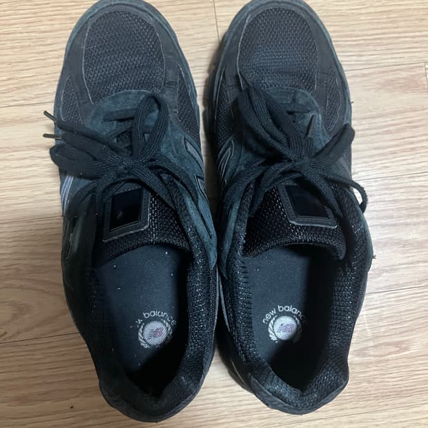 [260]급처 뉴발란스 990 v4 트리플블랙