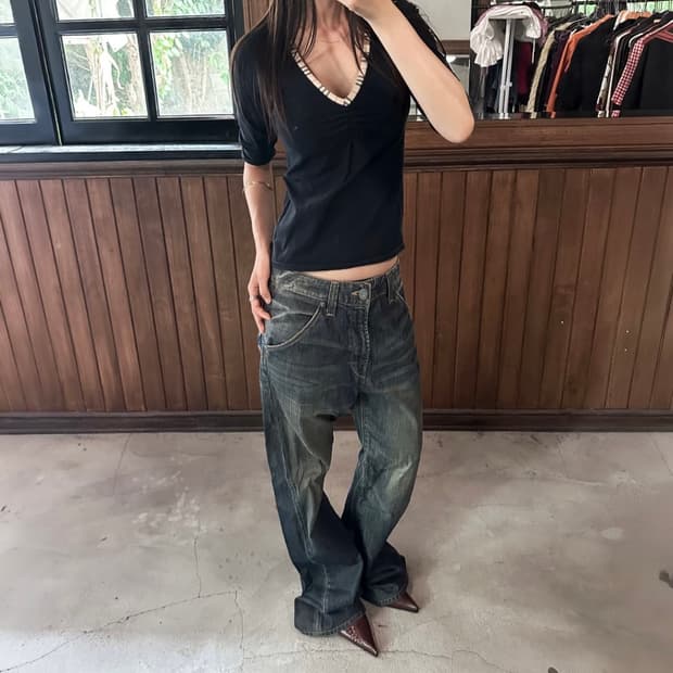 burberry 버버리 london v-neck top 브이넥탑