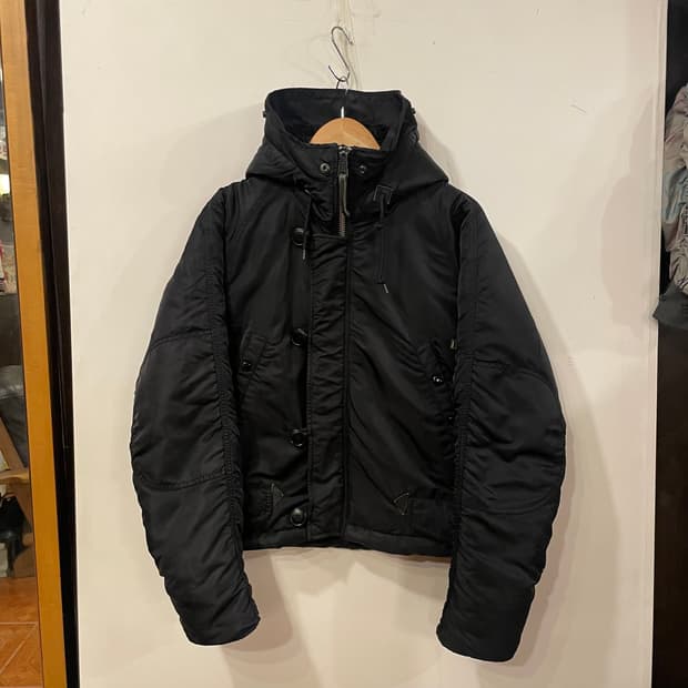 알파인더스트리 리메이크 크롭봄버 L