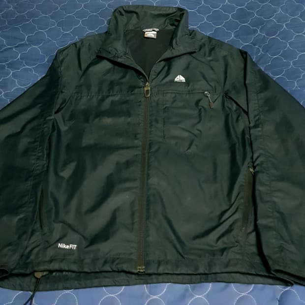 (08s) 나이키 ACG 올드스쿨 가슴포켓 바람막이 블랙 (S)