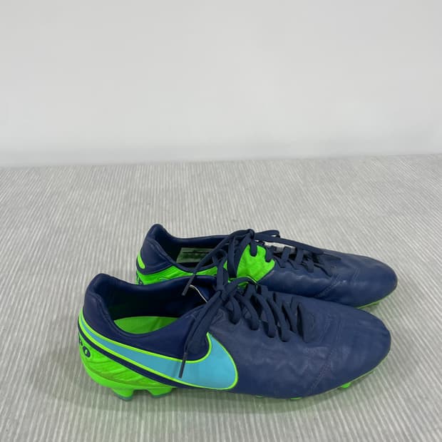 541) 나이키 티엠포 레전드 6 축구화 275mm