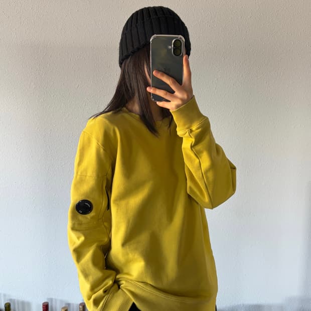 [L]씨피컴퍼니 C.P.Company 렌즈 포켓 맨투맨