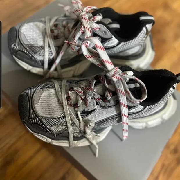 발렌시아가 3xl 그레이 화이트 레드 40사이즈