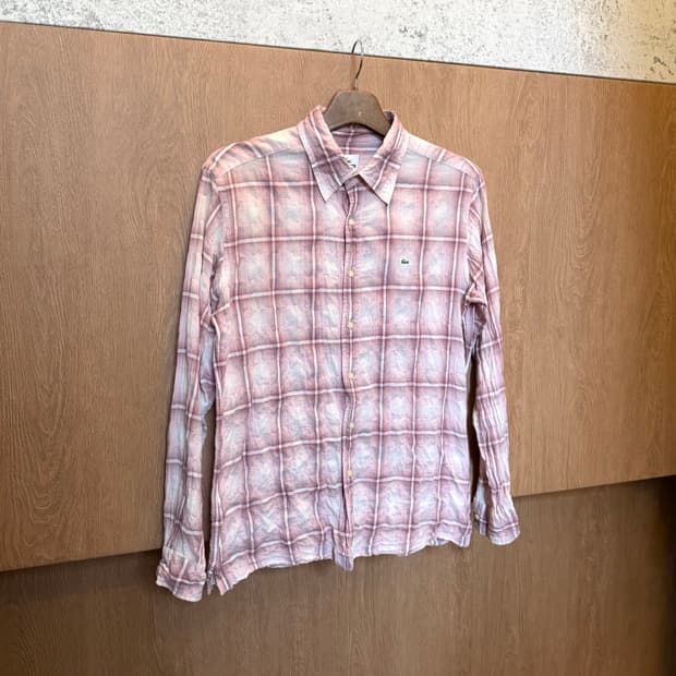 라코스테 긴팔 체크 셔츠 로고 자수 디테일 레귤러핏 라이트 핑크 
