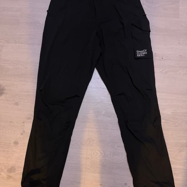 데우스 사이클웍스 팬츠 판매합니다!