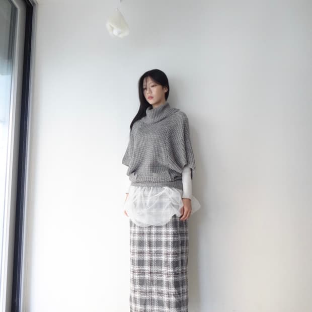 Tartan check tassel skirt / grey