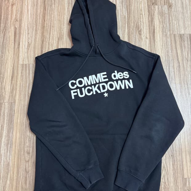 꼼데즈퍽다운 후드티 M (Comme des fuckdown)