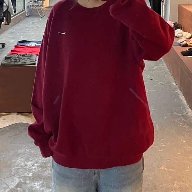 나이키 로고 레드 맨투맨 H2376