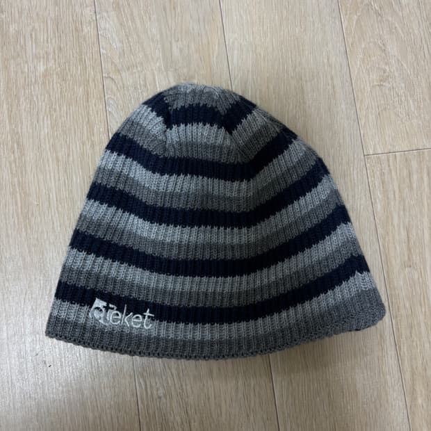 테켓 스트라이프 비니