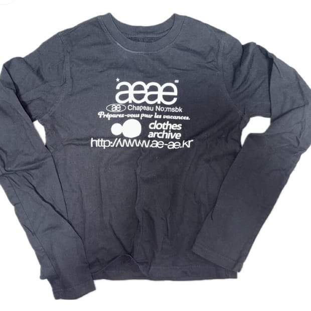 aeae 로고 크롭 롱슬리브