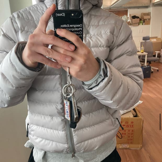 유먼트 경량패딩