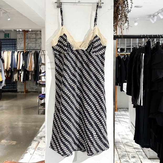 마르니 블랙 패턴 새틴 레이스 슬립 원피스