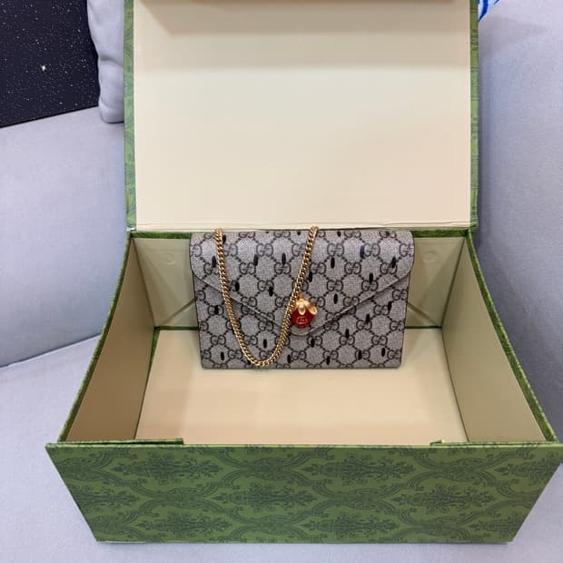 새상품급 구찌 스트로베리 미니백 