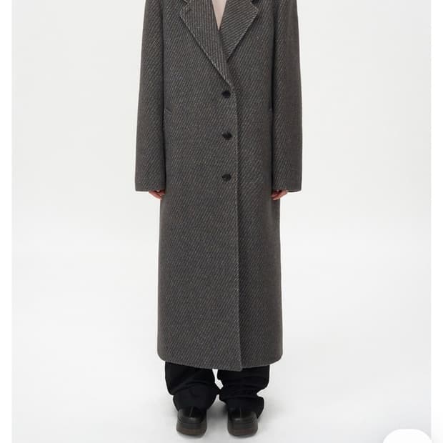 인사일런스 우먼 클래식 맥시 코트