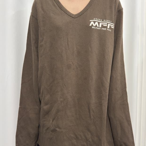 avirex printing longsleeve