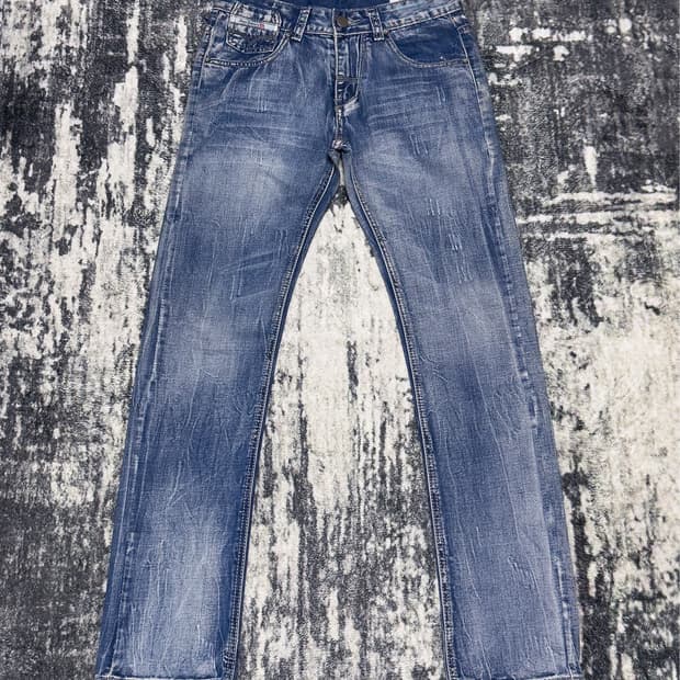 {DIESEL} Kurren Faded Straight Denim