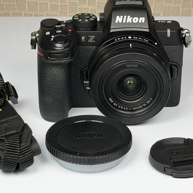 니콘 Z50ii 미러라스 카메라 신품급 811컷