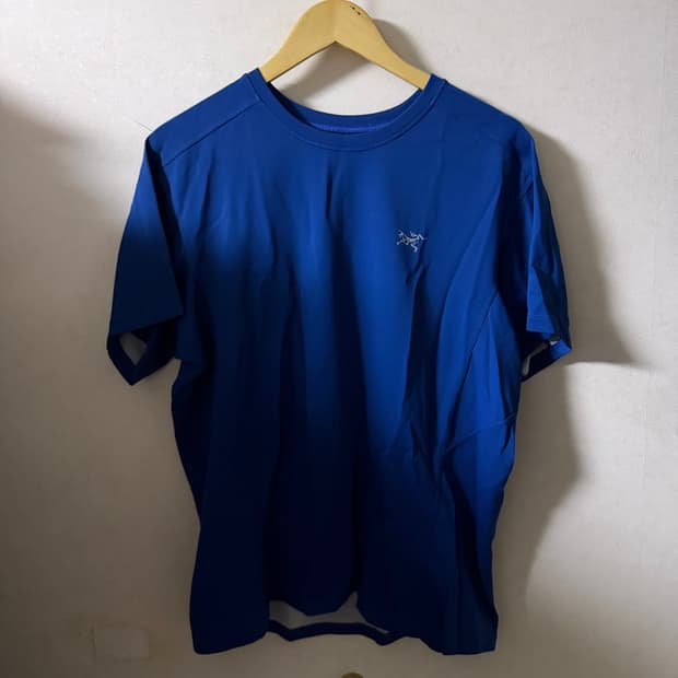 아크테릭스 기본로고 반팔 티셔츠 L(남성 105정도)