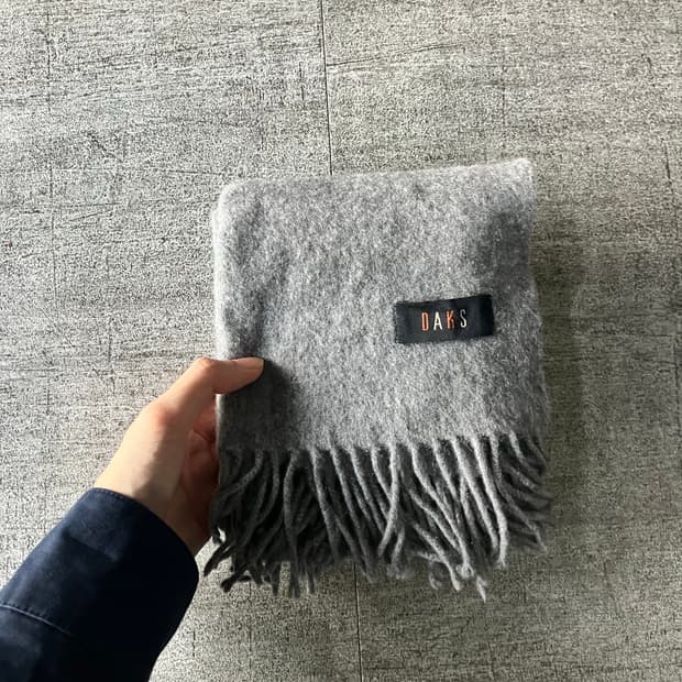 Daks 닥스 올드스쿨아메카지 헤어리 테슬머플러 그레이