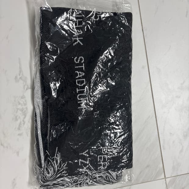 이지 시즌 10 머천 머플러