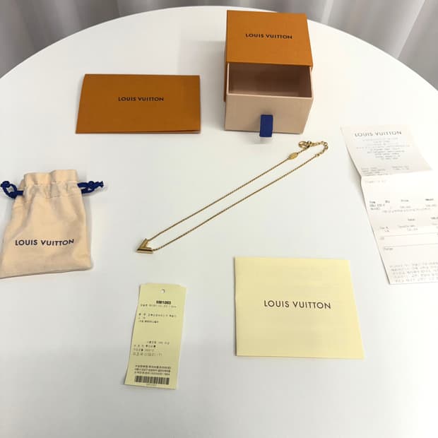 [풀박스] 루이비통 에센셜 V 목걸이 골드