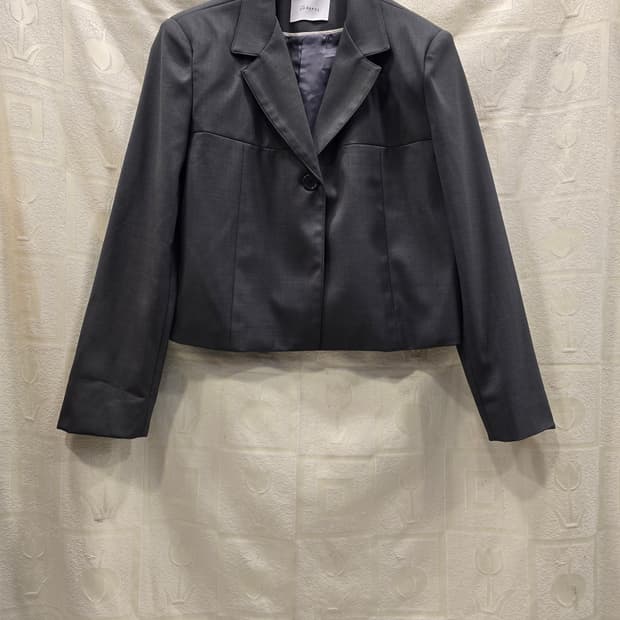 거의새거) 언더비 undervi 크롭 자켓 55~66