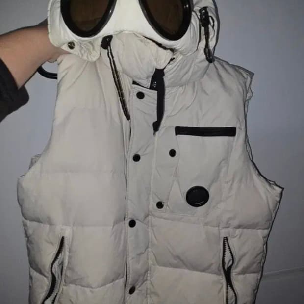 C.P.컴퍼니 고글 후드 패딩 조끼 구형 아이보리