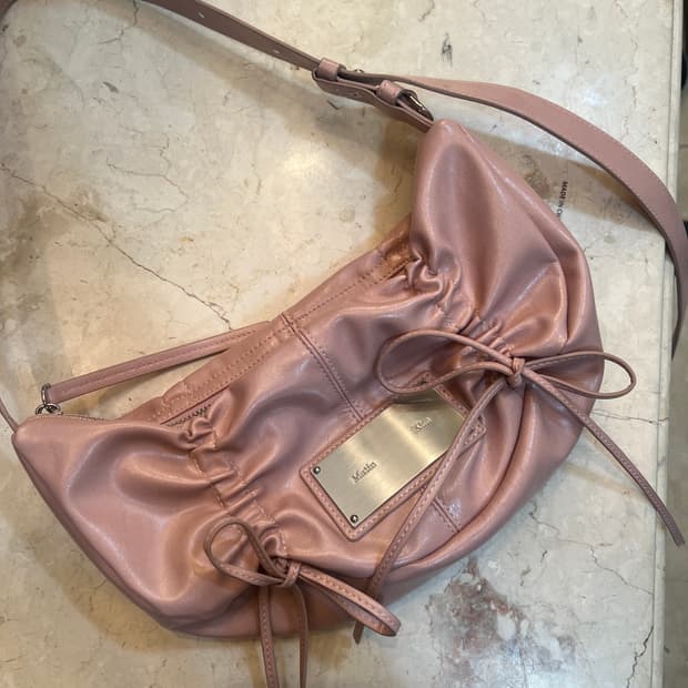 마뗑킴 하프 셔링 리본 라운드백 핑크