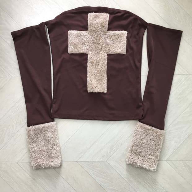 ➕오프숄더 십자가 퍼 니트 fur knit