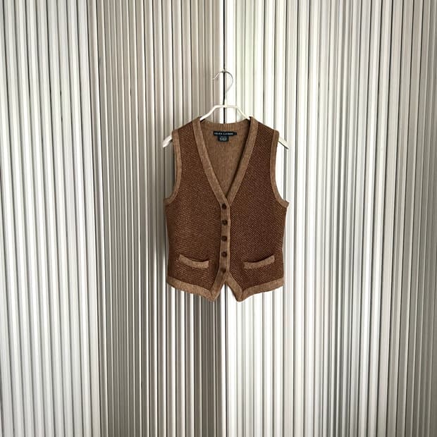 Polo knit vest