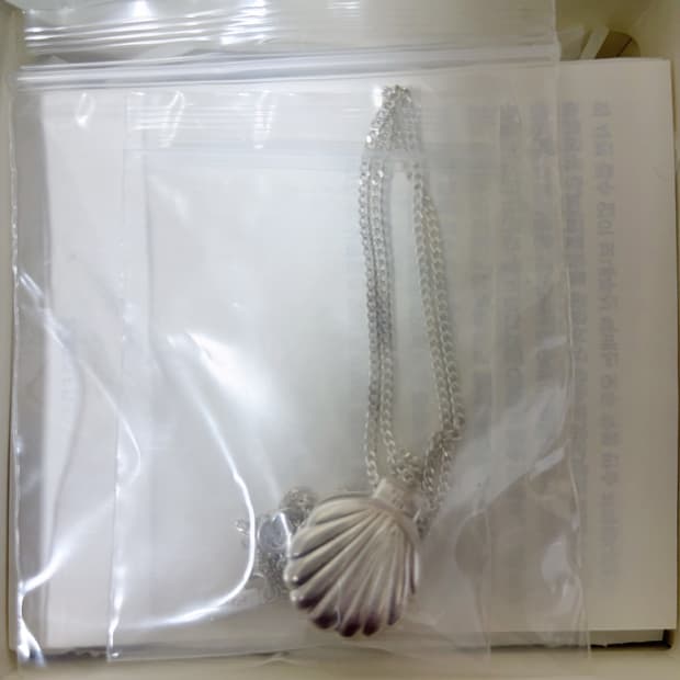 [새상품] 포틀 셸 목걸이