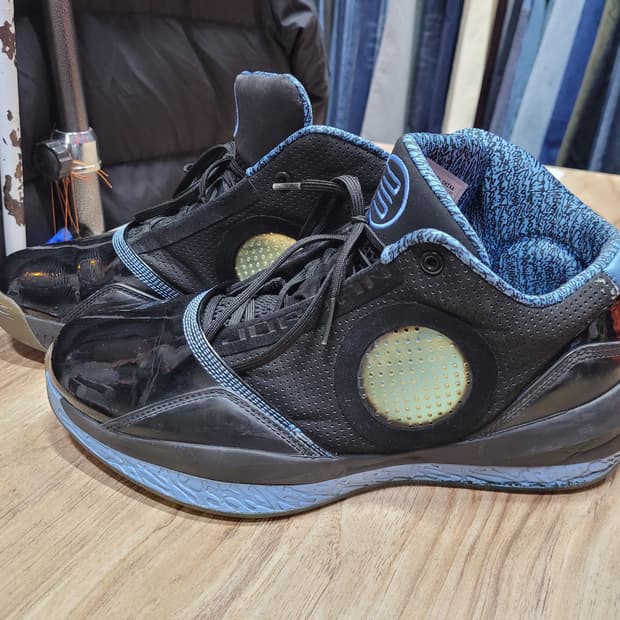 조던 웨이드 1.0 검정/하늘 농구화