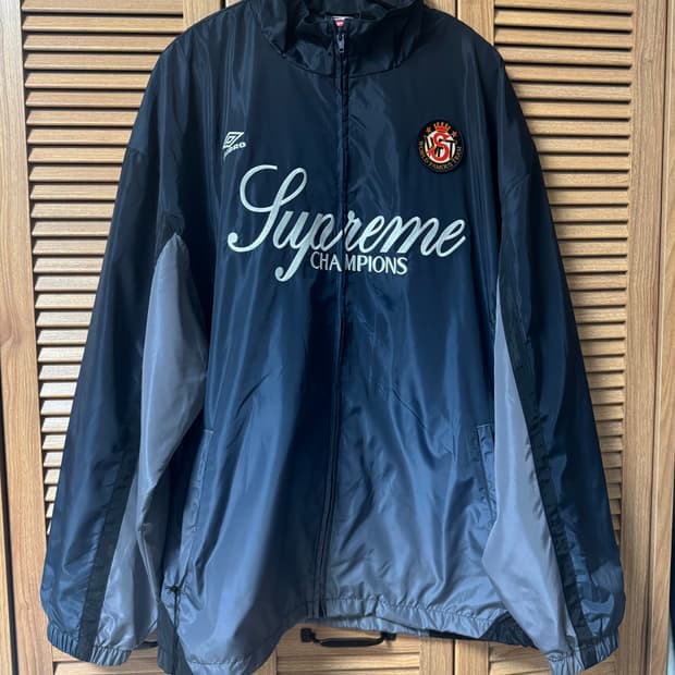 슈프림 x 엄브로 그라디언트 트랙 자켓 블랙 - 25FW