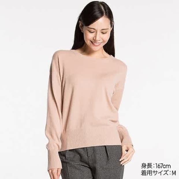 유니클로 캐시미어 크루넥 스웨터