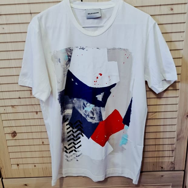 솔리드움므 정품 티셔츠 95사이즈