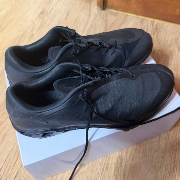 온 러닝 x 포스트 아카이브 팩션 (파프) 블랙  265