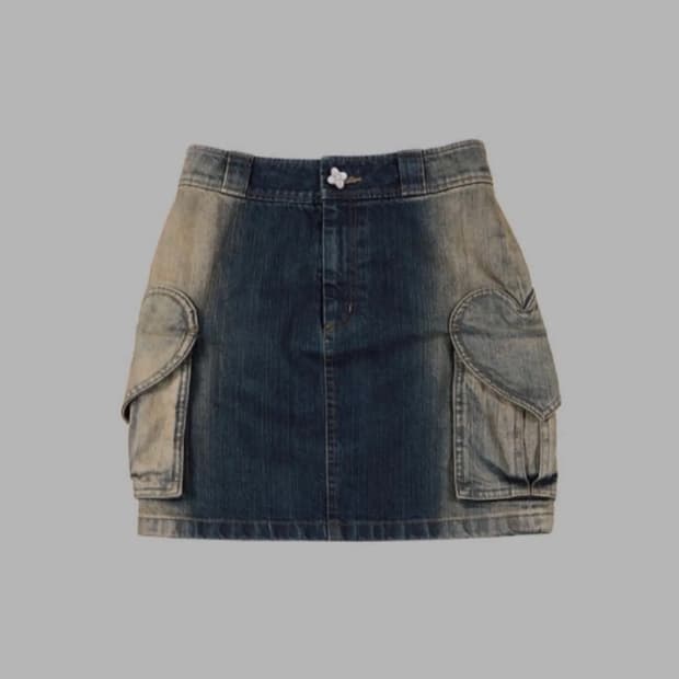 더뮤지엄비지터 하트 포켓 워시드 데님 스커트(HEART POCKET WA