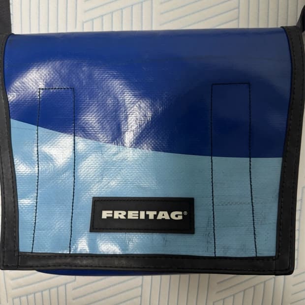 프라이탁(FREITAG) F11 LASSIE(라씨)