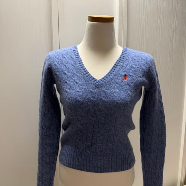폴로 브이넥 니트