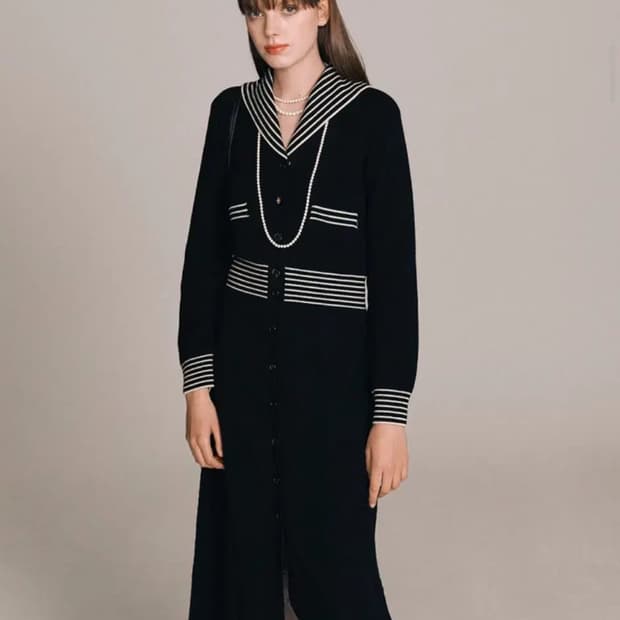 잉크 세일러 칼라 니트 원피스 블랙