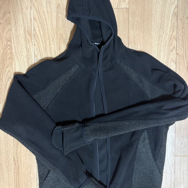 Hyein seo fleece jacket