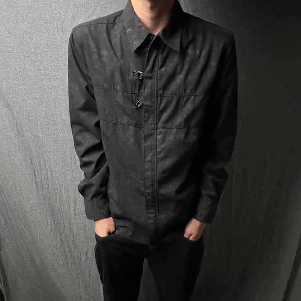 OMKOS 버클 셔츠 집업