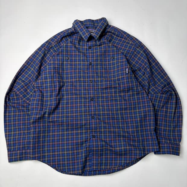 00s Patagonia Plaid Button Up Shirt